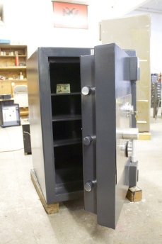 Reconditioned LACKA TL30X6 High Security Safe - 3320